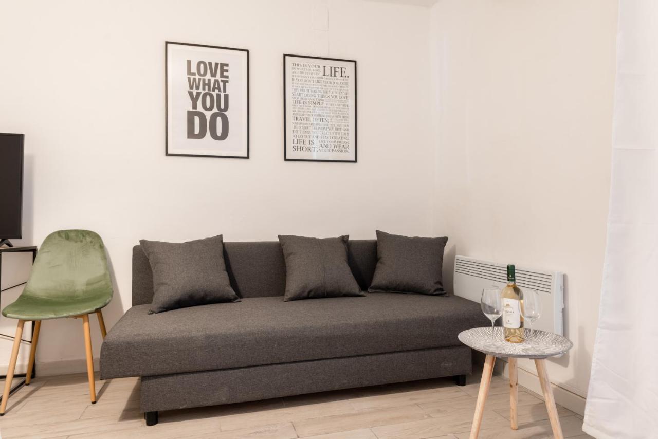 Functional & Central Flat With Netflix Бари Экстерьер фото
